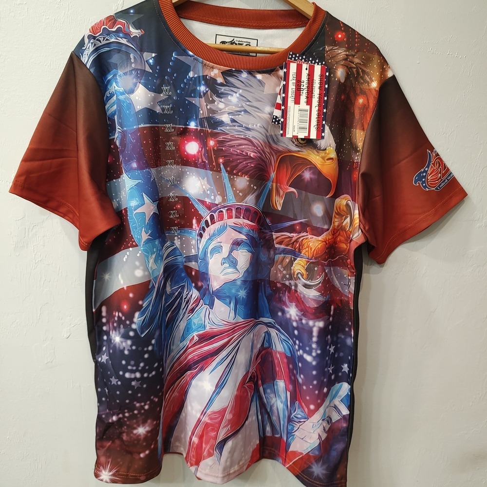 USA Celebrates 250 Years Bald Eagle Red White Blue Patriotic T-Shirt Sz XL
